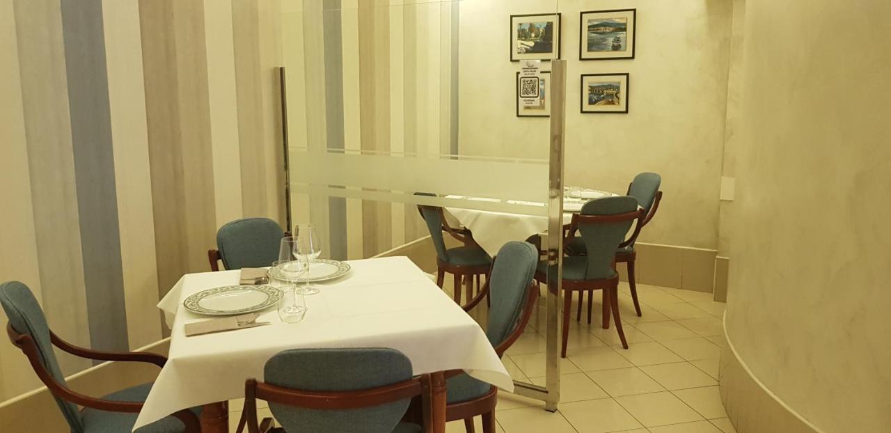 Pension Elisardo ノイア エクステリア 写真